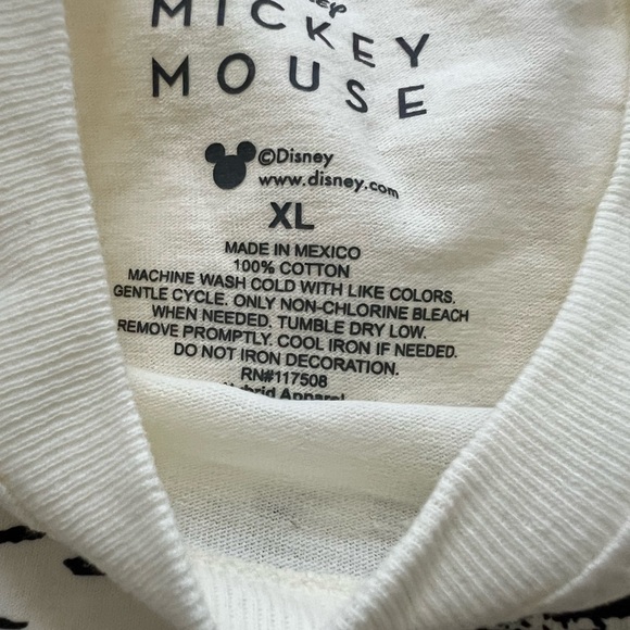 Mickey Mouse Steamboat Willie crop tee size XL - Picture 2 of 2